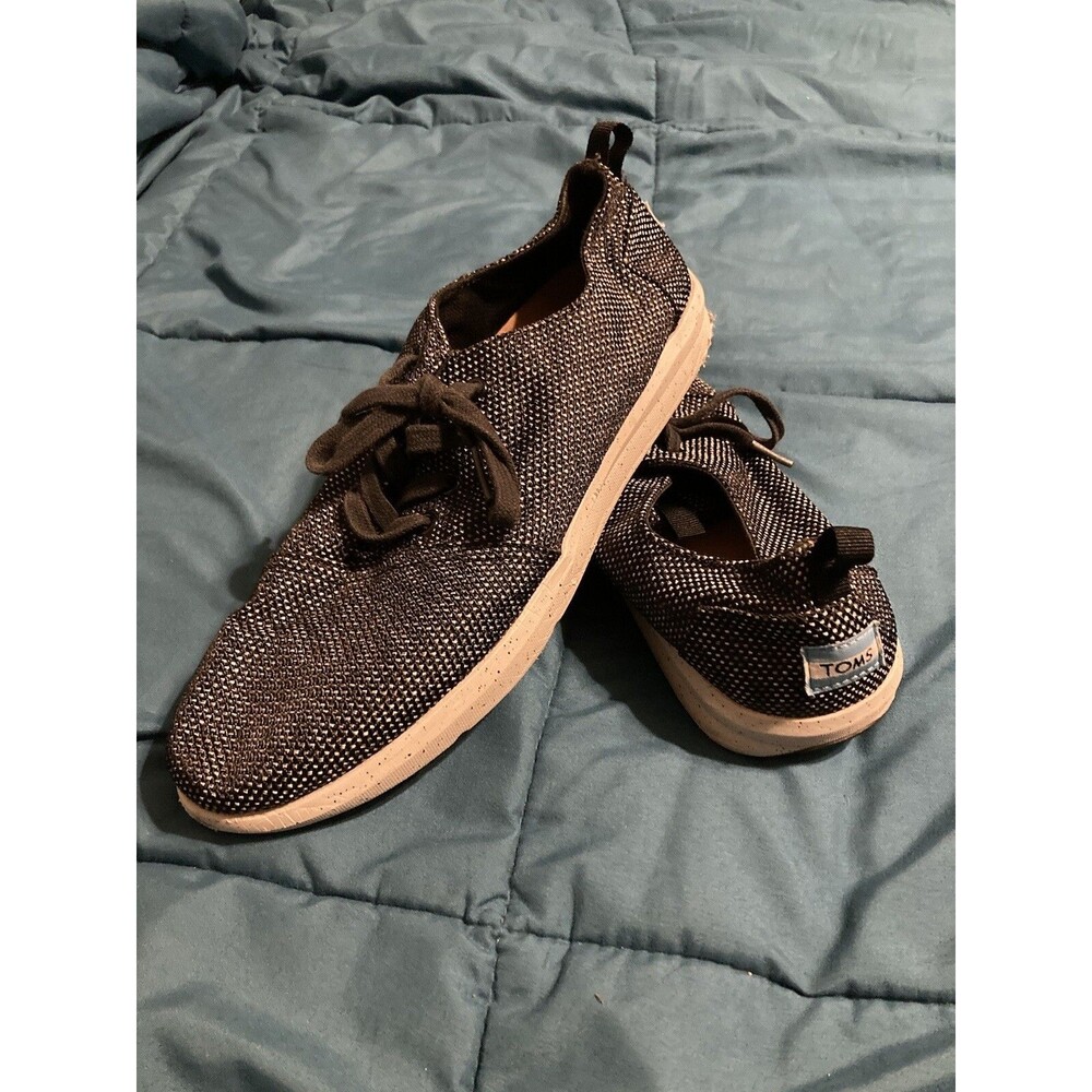 Toms Shoes Men's Size 10 Black White Sneaker Lace Up Casual Fabric